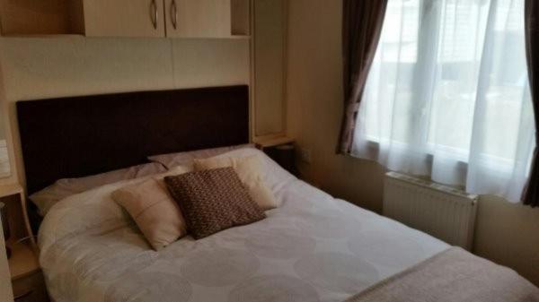 Hotel Pine Ridge 59 Rockley Park Poole With Sea View Sleeps Six Exterior foto